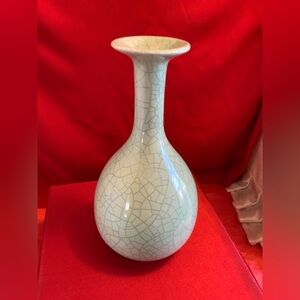 CHINESE PORCELAIN VASE by INTLOCK